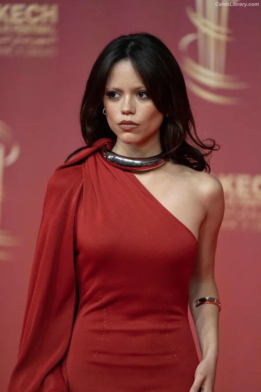 Jenna Ortega photo 11 of 5476