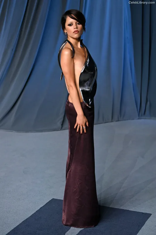 Jenna Ortega photo 23 of 5476