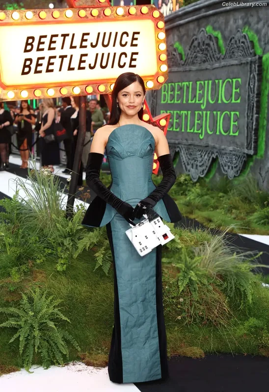 Jenna Ortega photo 20 of 5476