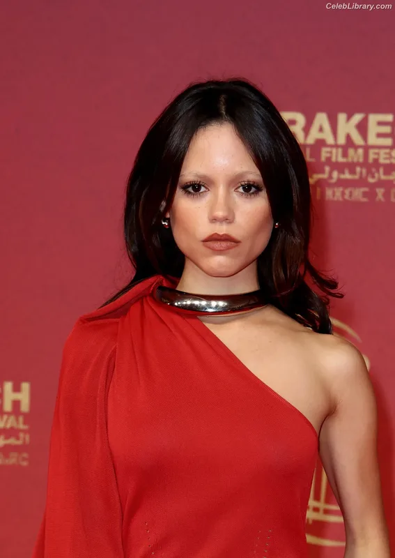 Jenna Ortega photo 14 of 5476