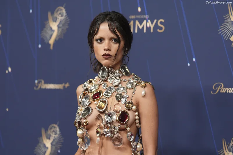Jenna Ortega photo 8 of 5476