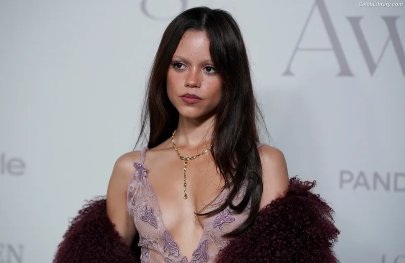 Jenna Ortega photo 18 of 5476