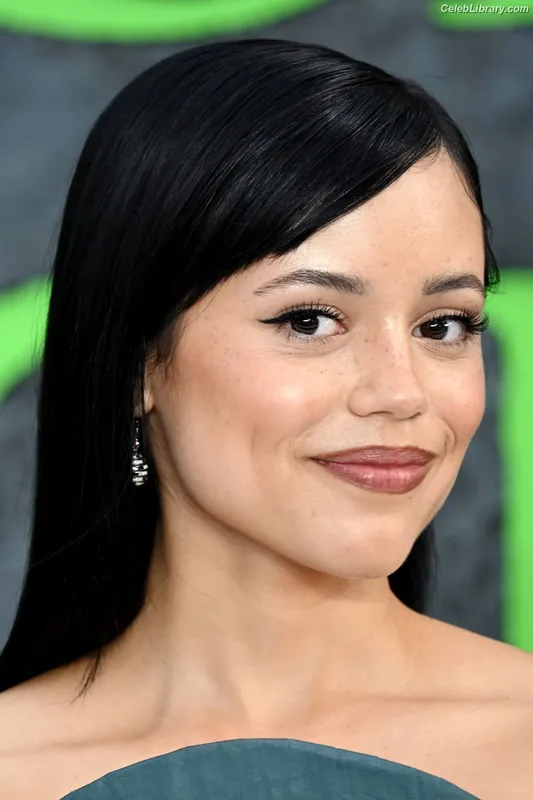 Jenna Ortega photo 17 of 5476