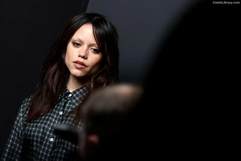 Jenna Ortega photo 19 of 5476