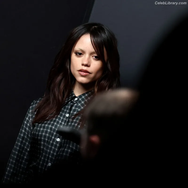 Jenna Ortega photo 10 of 5476