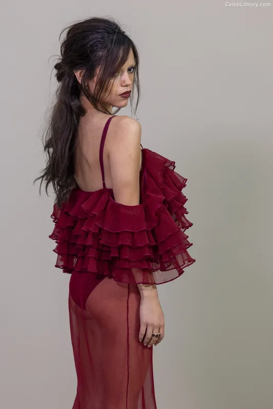 Jenna Ortega photo 13 of 5476