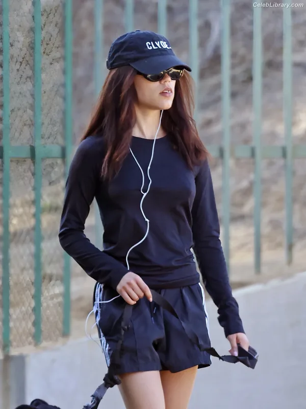 Jenna Ortega photo 15 of 5476
