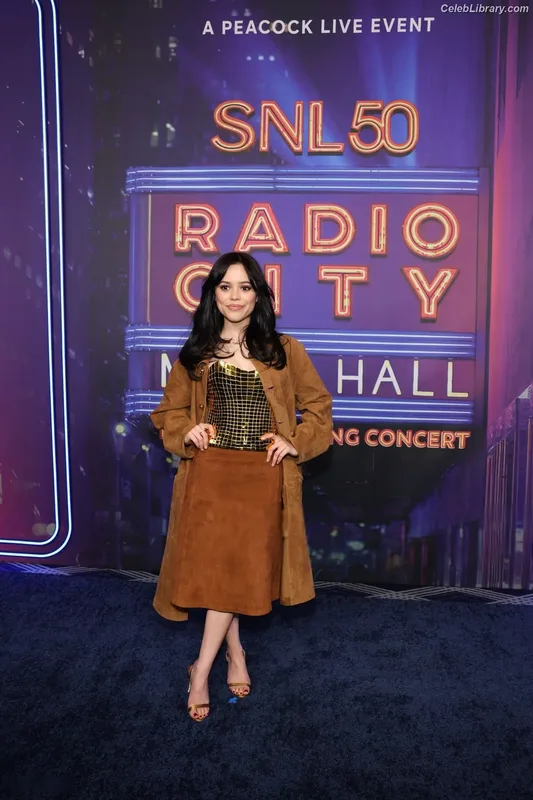 Jenna Ortega photo 21 of 5476