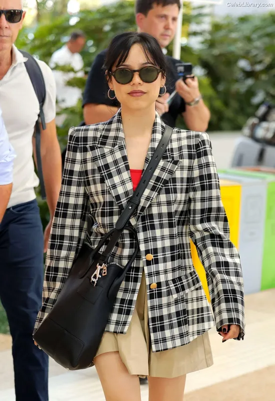 Jenna Ortega photo 10 of 5476