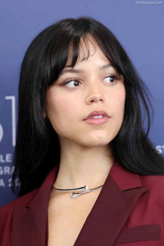 Jenna Ortega photo 12 of 5476
