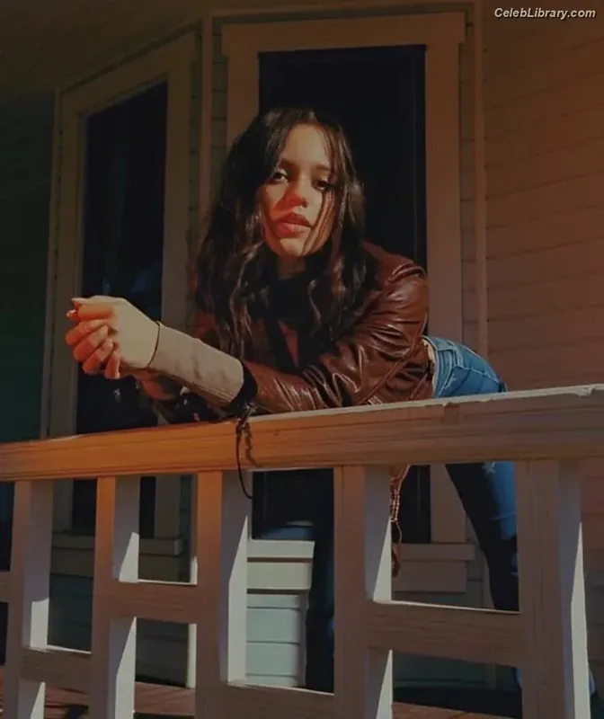 Jenna Ortega photo 21 of 5476