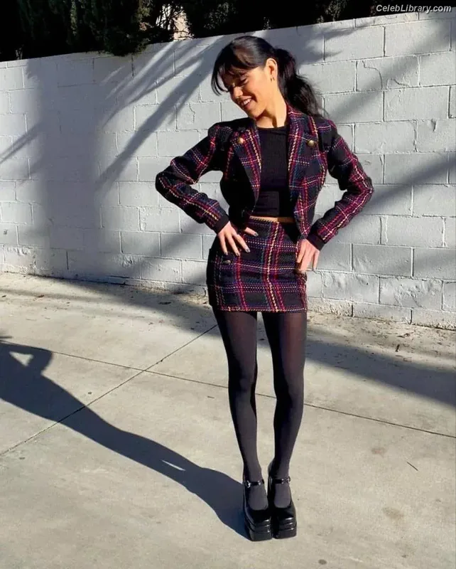 Jenna Ortega photo 3 of 5476