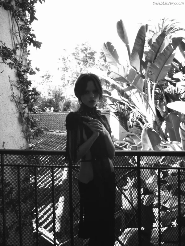 Jenna Ortega photo 12 of 5476