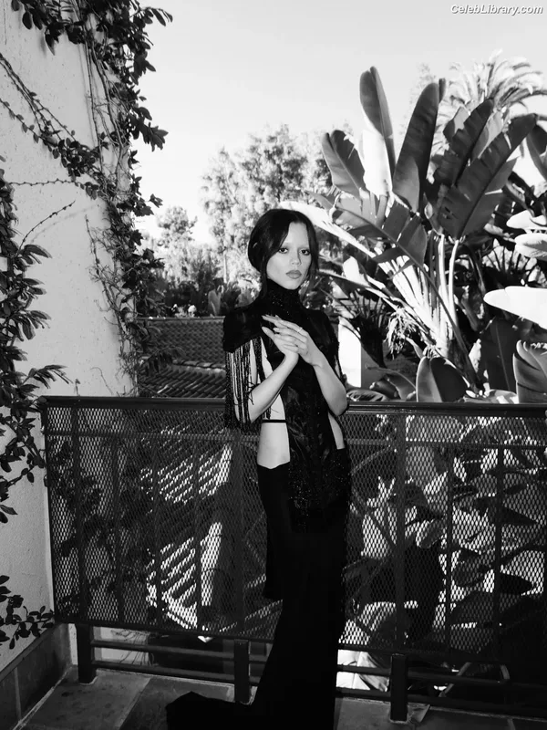 Jenna Ortega photo 16 of 5476