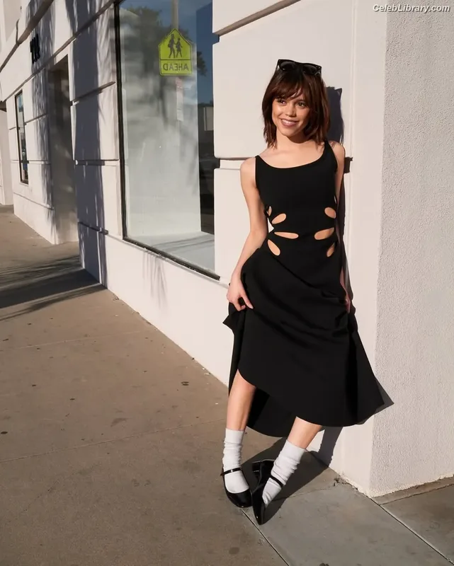 Jenna Ortega photo 20 of 5476