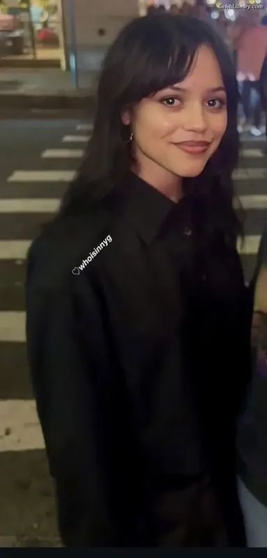 Jenna Ortega photo 3 of 5476