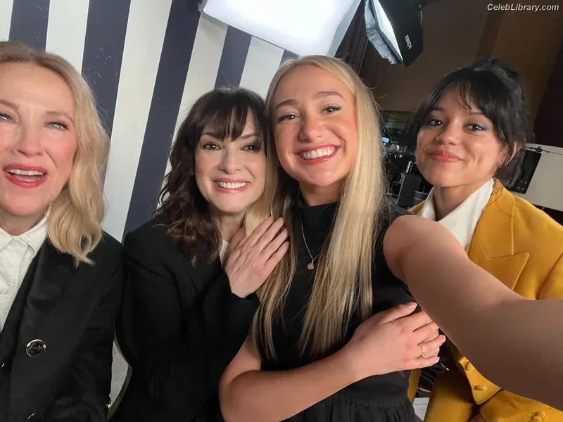 Jenna Ortega photo 3 of 5476