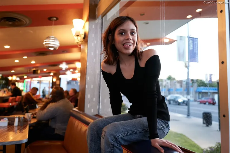 Jenna Ortega photo 13 of 5476
