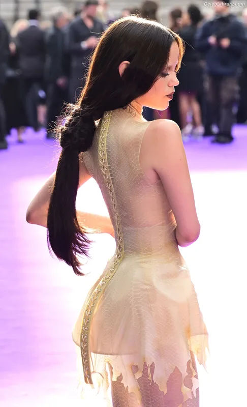 Jenna Ortega photo 22 of 5476