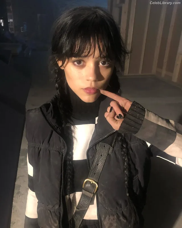 Jenna Ortega photo 23 of 5476