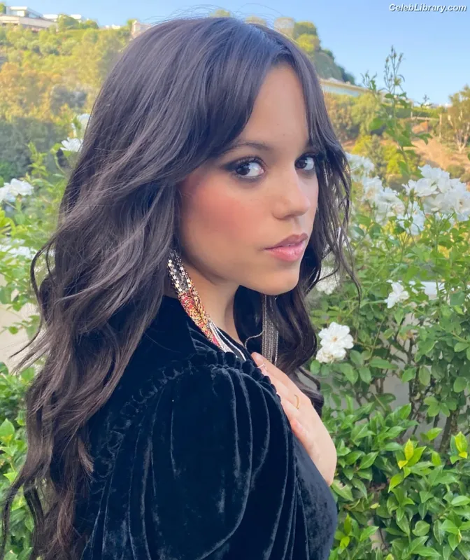 Jenna Ortega photo 18 of 5476