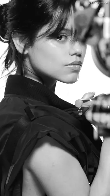 Jenna Ortega photo 6 of 5476