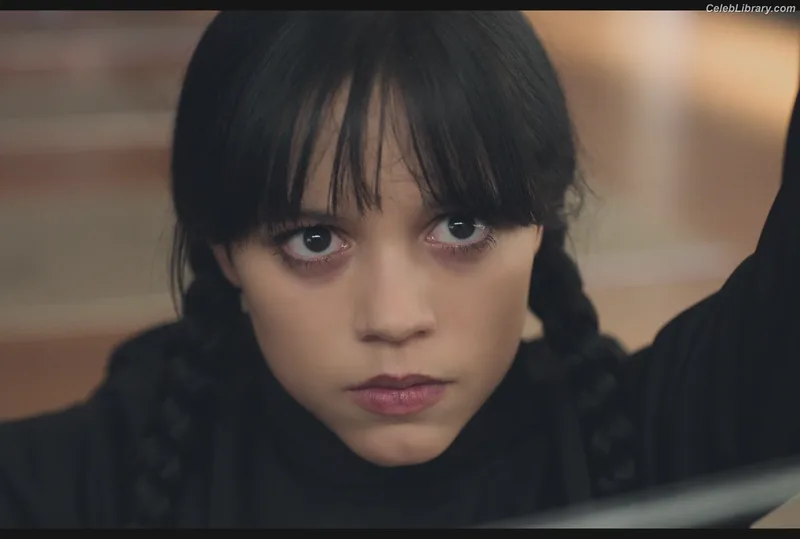 Jenna Ortega photo 14 of 5476