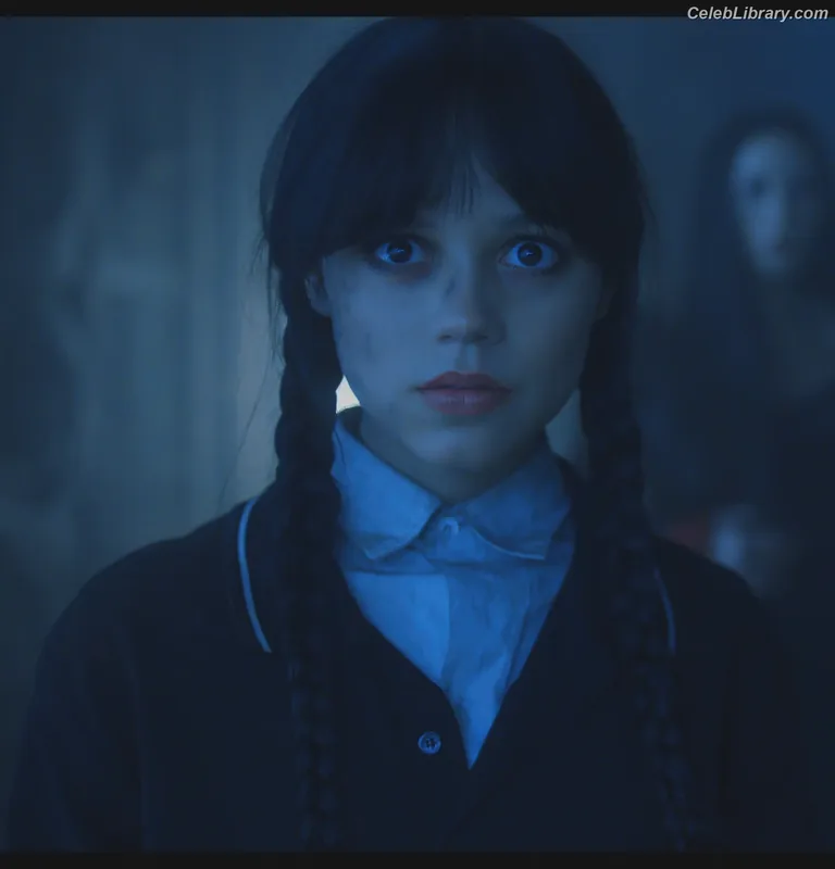 Jenna Ortega photo 2 of 5476
