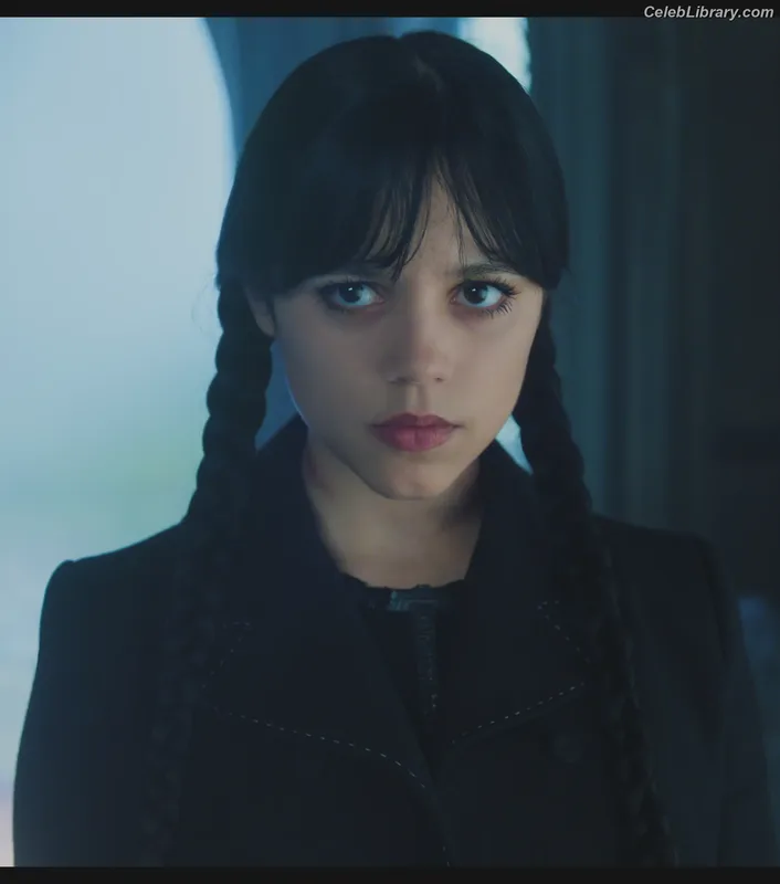 Jenna Ortega photo 14 of 5476