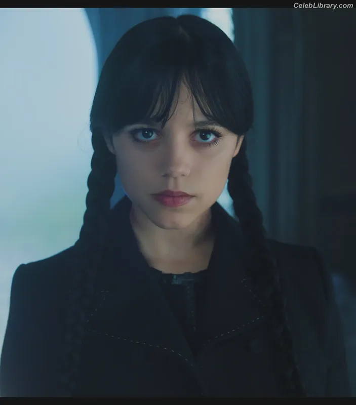 Jenna Ortega photo 15 of 5476