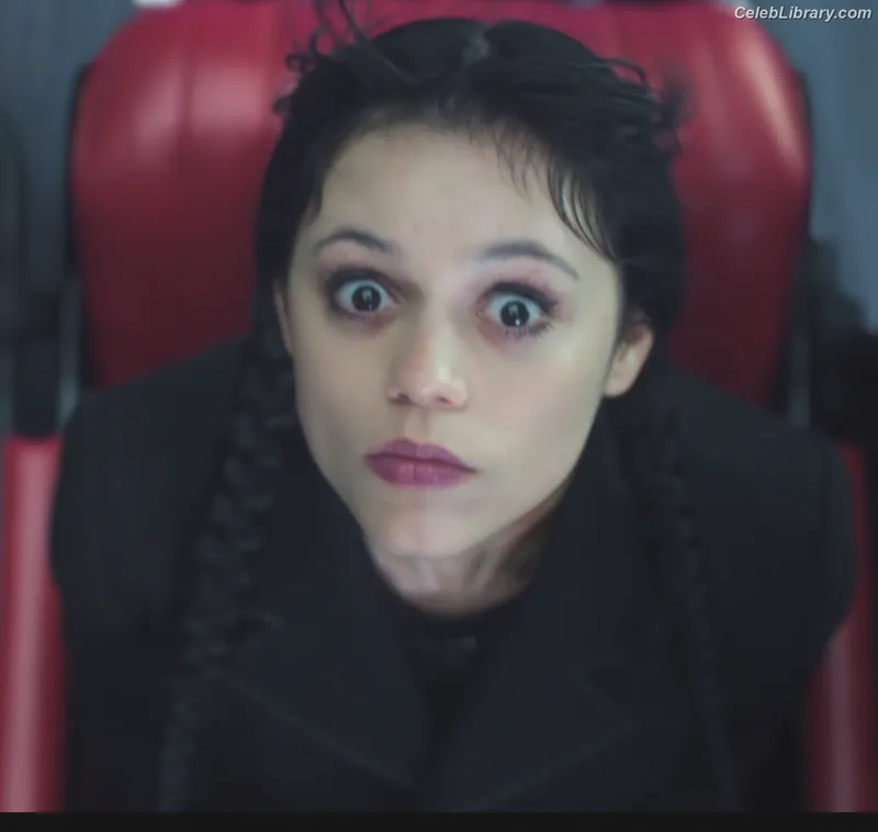 Jenna Ortega photo 19 of 5476