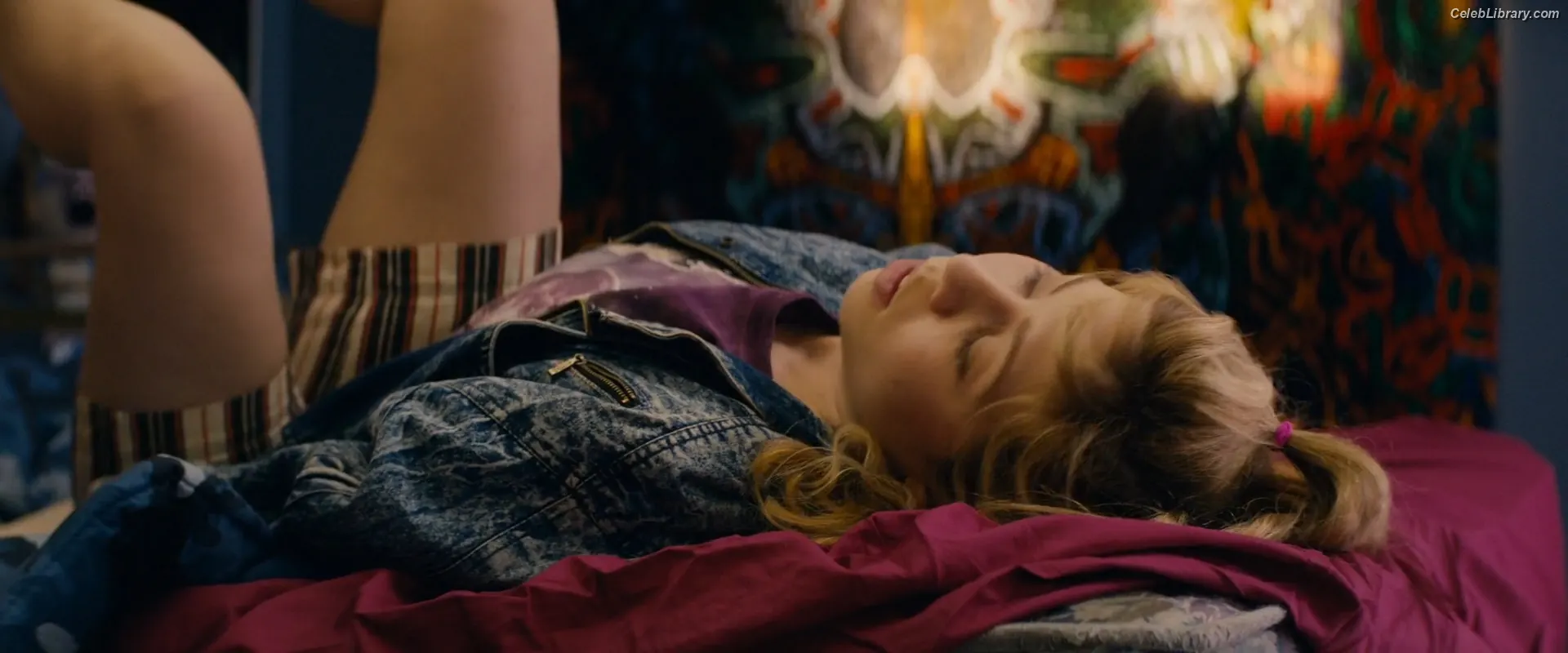 Jennette McCurdy photo 10 of 261