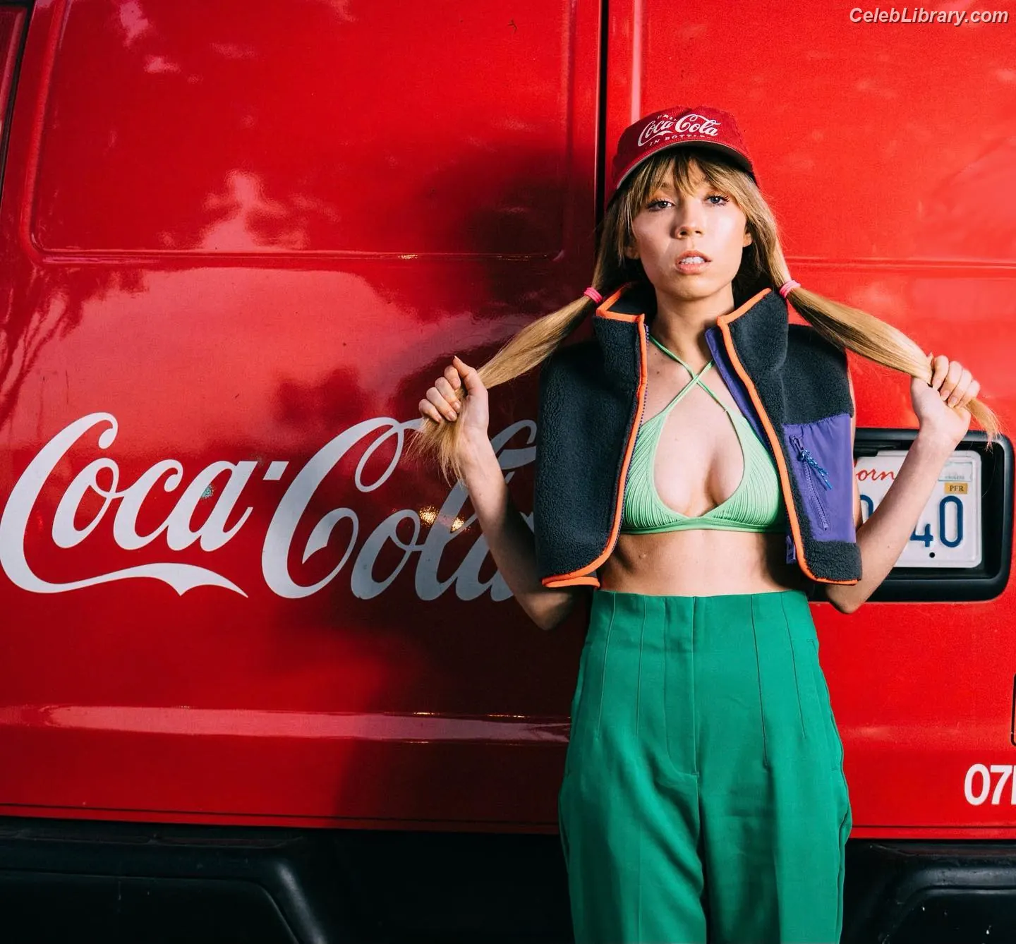 Jennette McCurdy photo 20 of 261