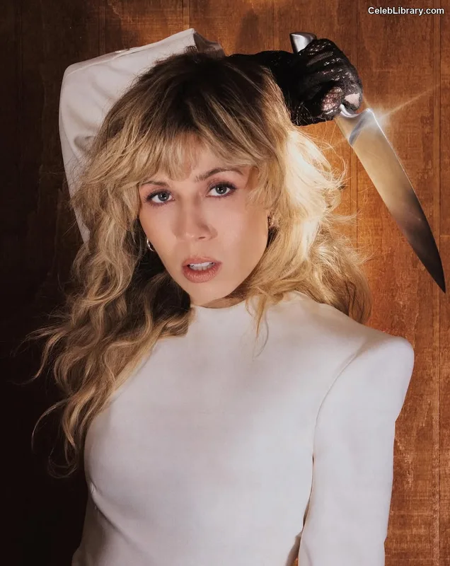 Jennette McCurdy photo 23 of 261