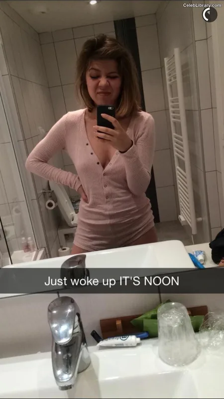 Jennette McCurdy photo 24 of 261