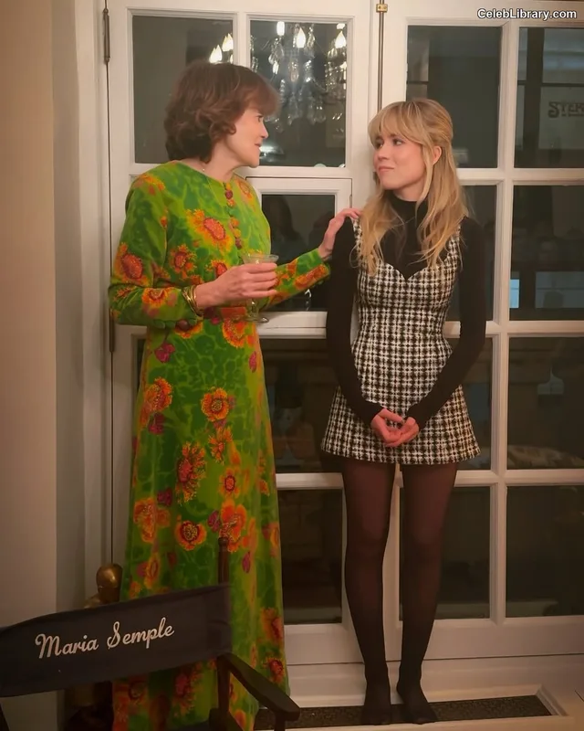Jennette McCurdy photo 14 of 261
