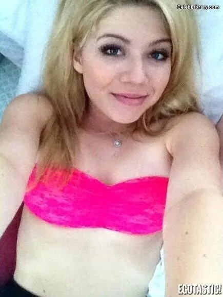 Jennette McCurdy photo 21 of 261