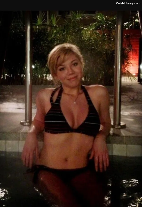 Jennette McCurdy photo 14 of 261