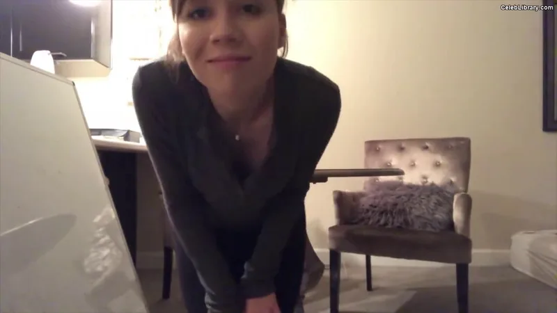 Jennette McCurdy photo 5 of 261