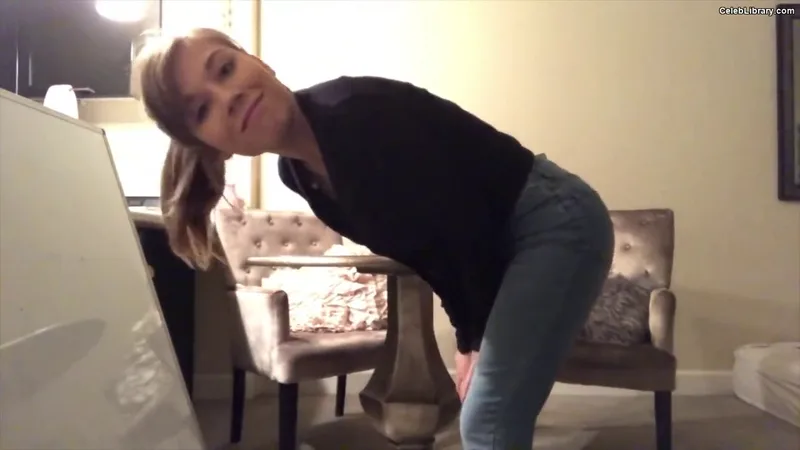 Jennette McCurdy photo 9 of 261