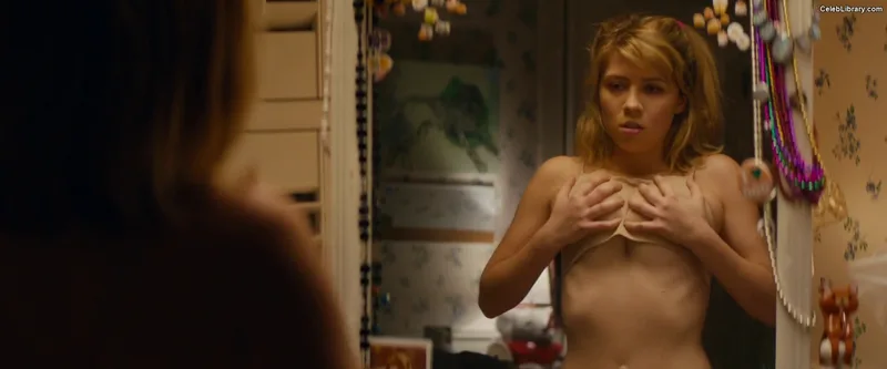 Jennette McCurdy photo 12 of 261