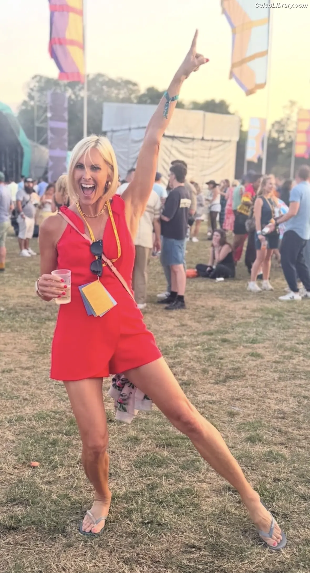 Jenni Falconer photo 17 of 193