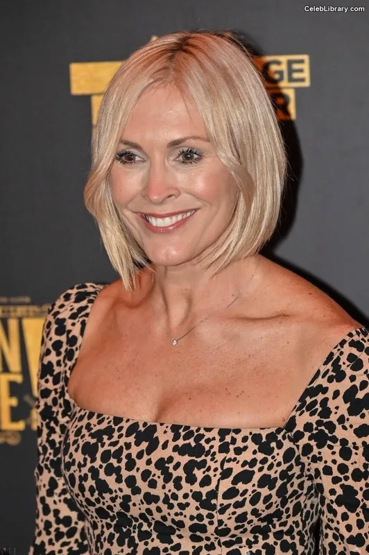 Jenni Falconer photo 8 of 194