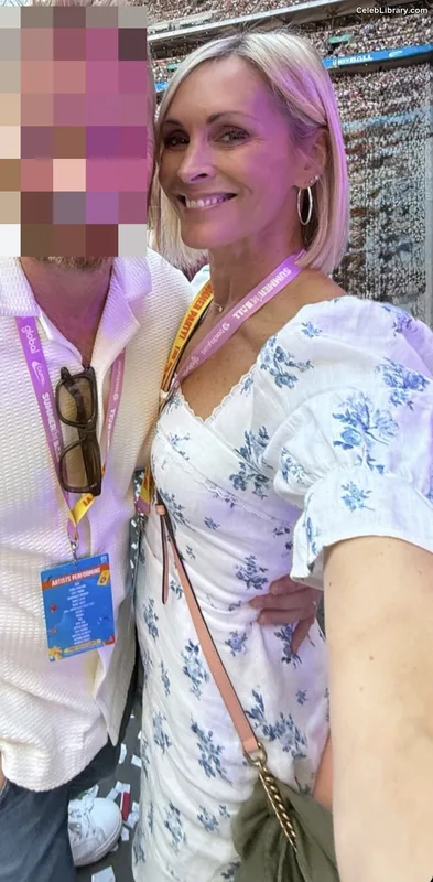 Jenni Falconer photo 1 of 194