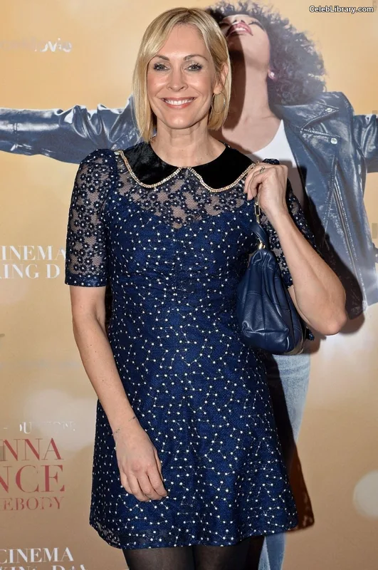 Jenni Falconer photo 14 of 194