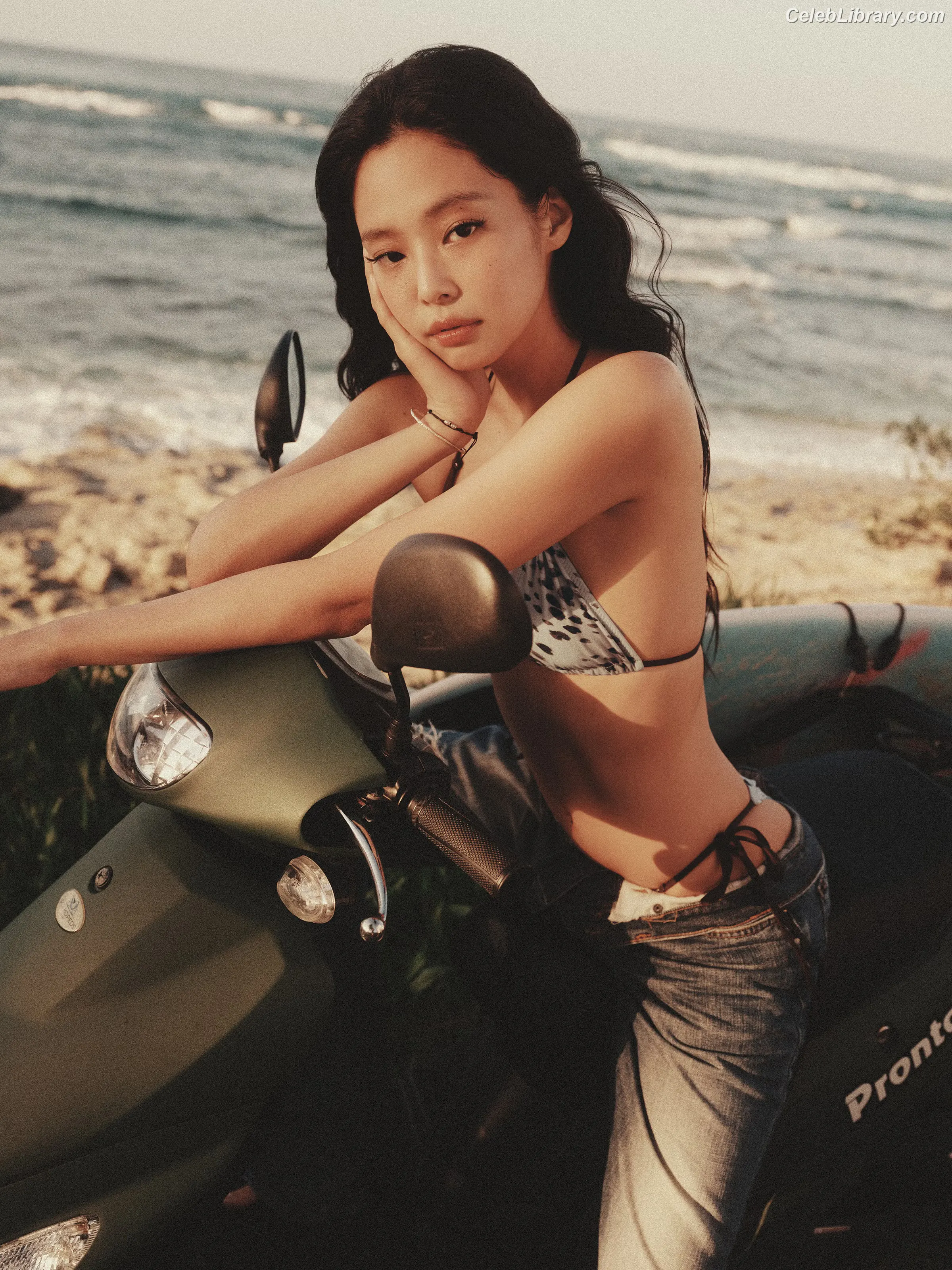 Jennie  BLΛƆKPIИK (Blackpink) photo 10 of 3641