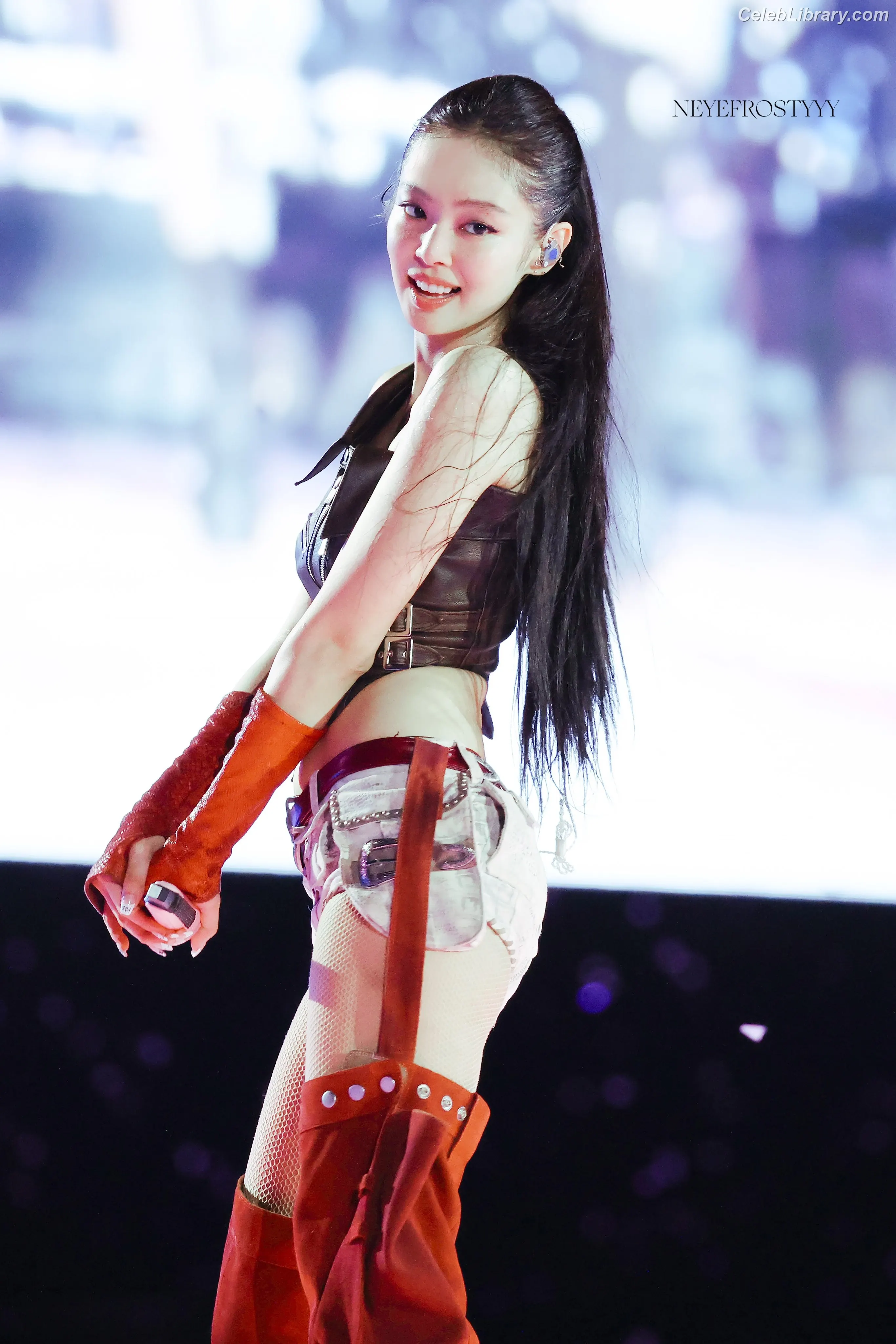 Jennie  BLΛƆKPIИK (Blackpink) photo 4 of 3641