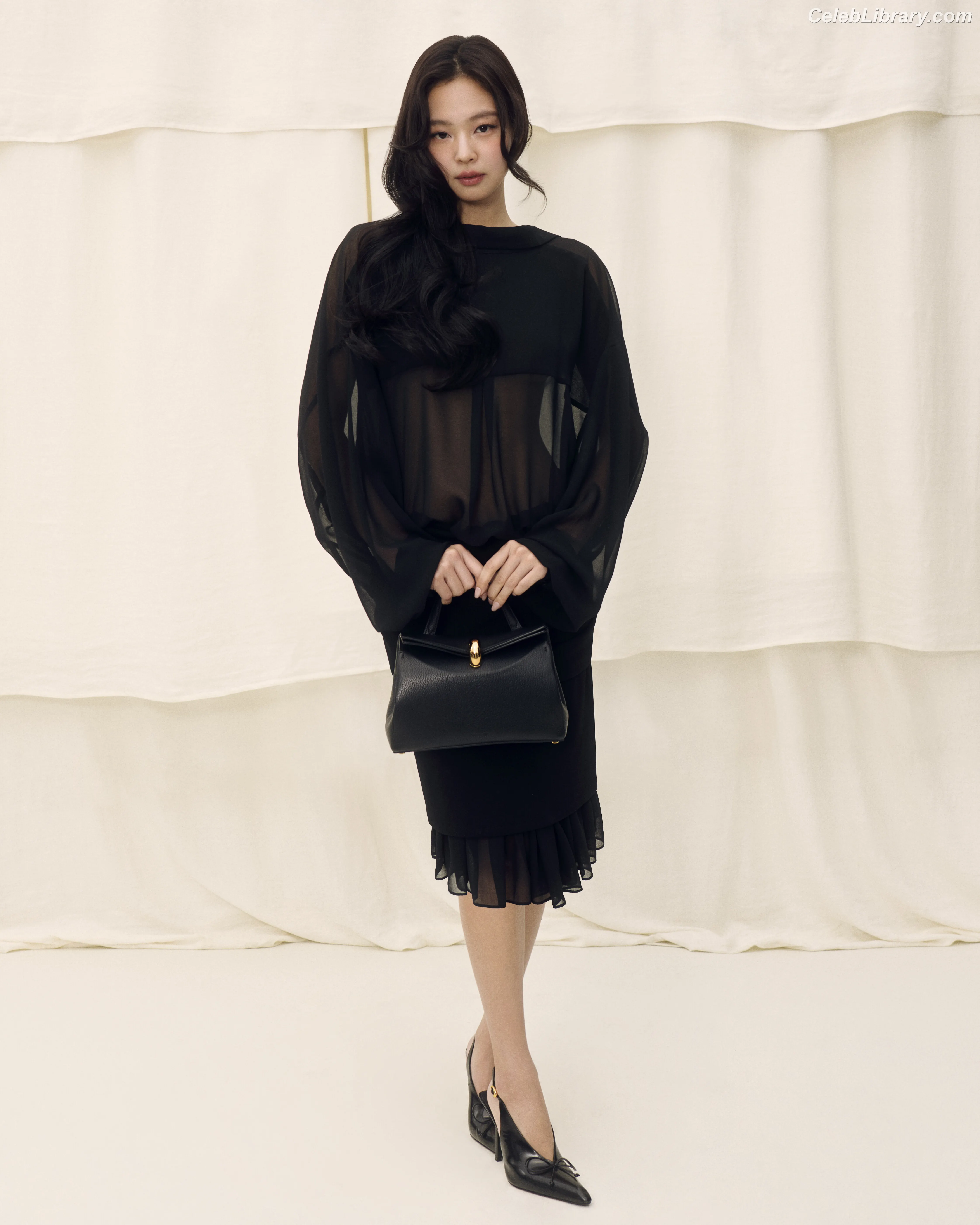 Jennie  BLΛƆKPIИK (Blackpink) photo 21 of 3641
