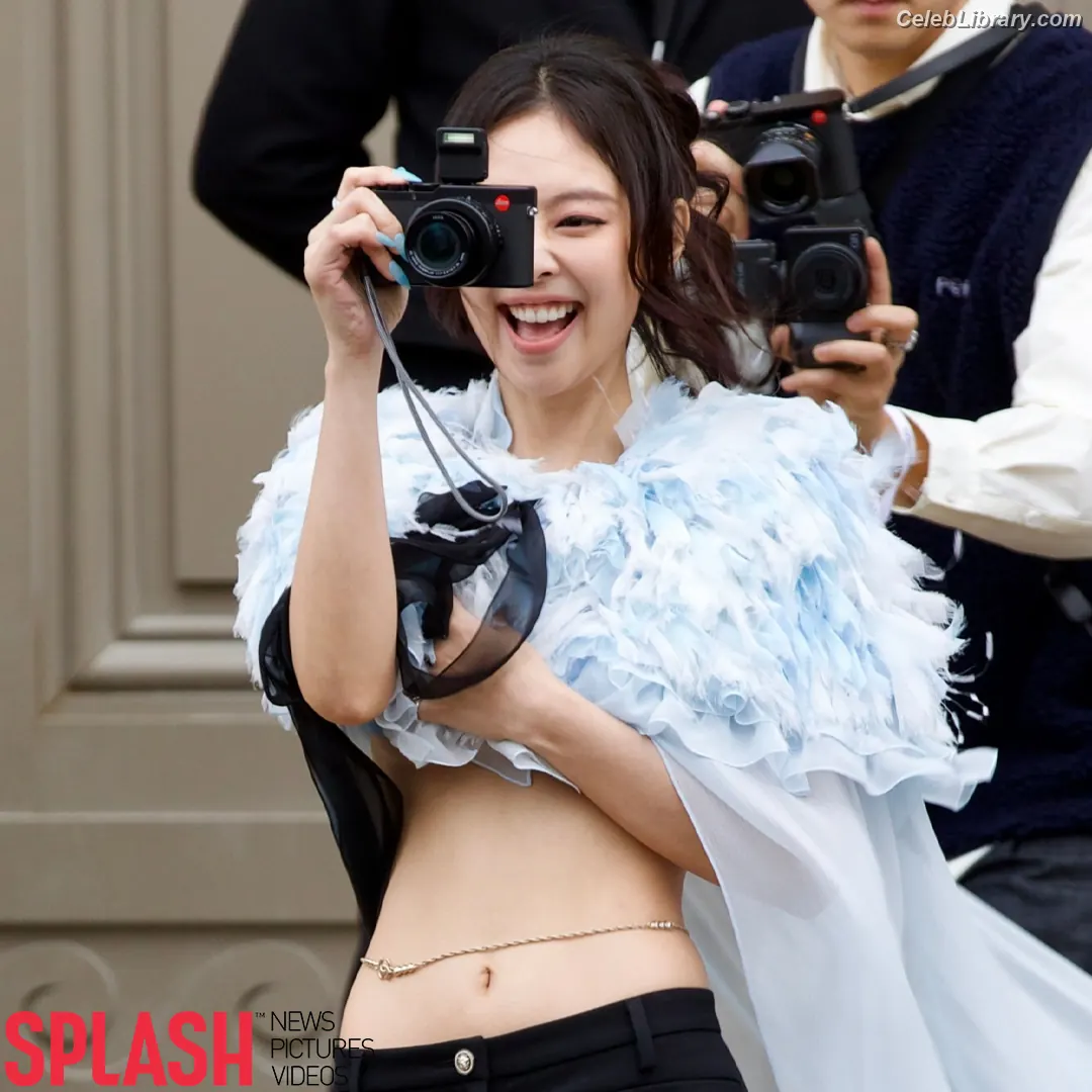 Jennie  BLΛƆKPIИK (Blackpink) photo 3 of 3641