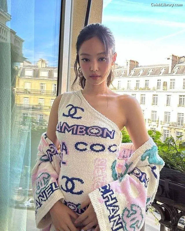 Jennie  BLΛƆKPIИK (Blackpink) photo 6 of 3641